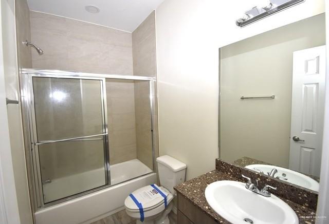 Photo 8 of 4904 Hiawatha Drive