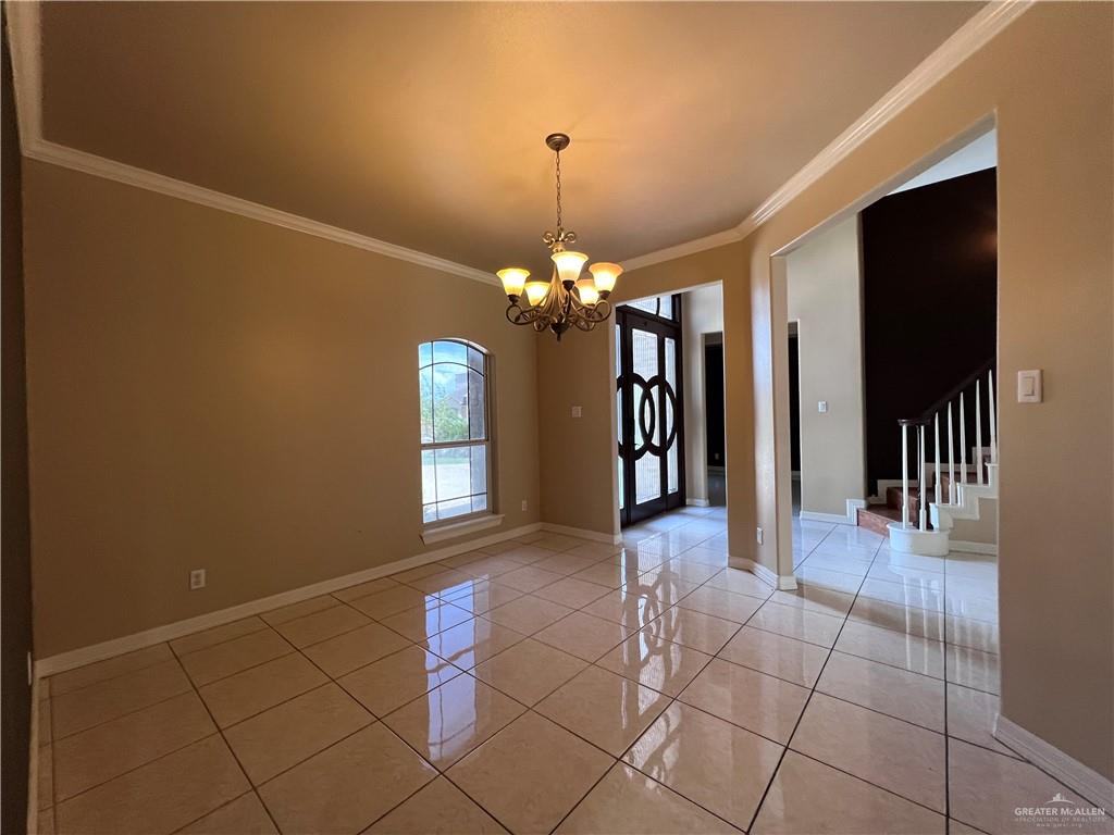 Photo 6 of 3701 Blue Jay Drive