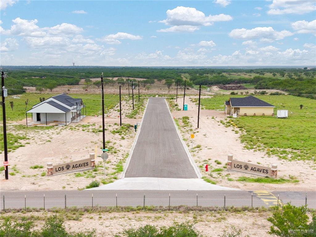 Photo 3 of 105 Starrview Drive