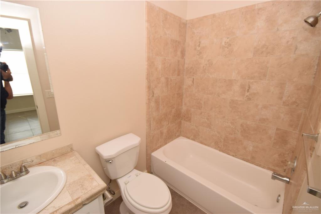 Photo 9 of 1316 Camellia Avenue