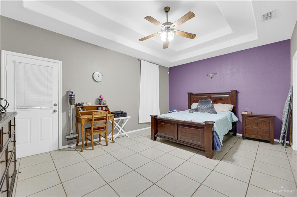 Photo 12 of 1358 La Ciniega Drive