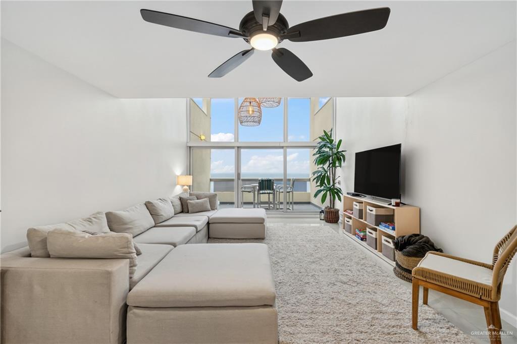 Photo 15 of 4501 Laguna Boulevard
