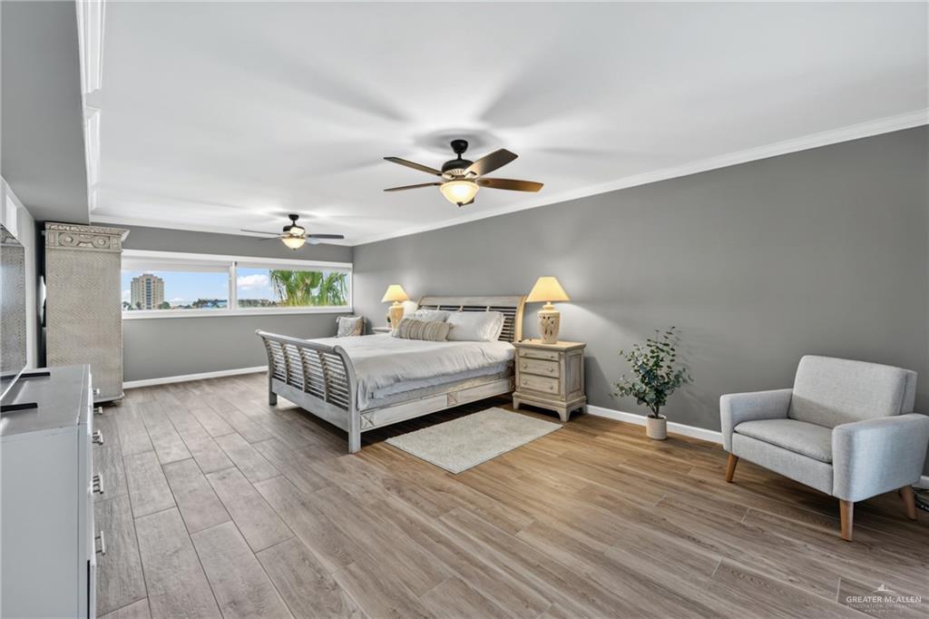 Photo 30 of 4501 Laguna Boulevard