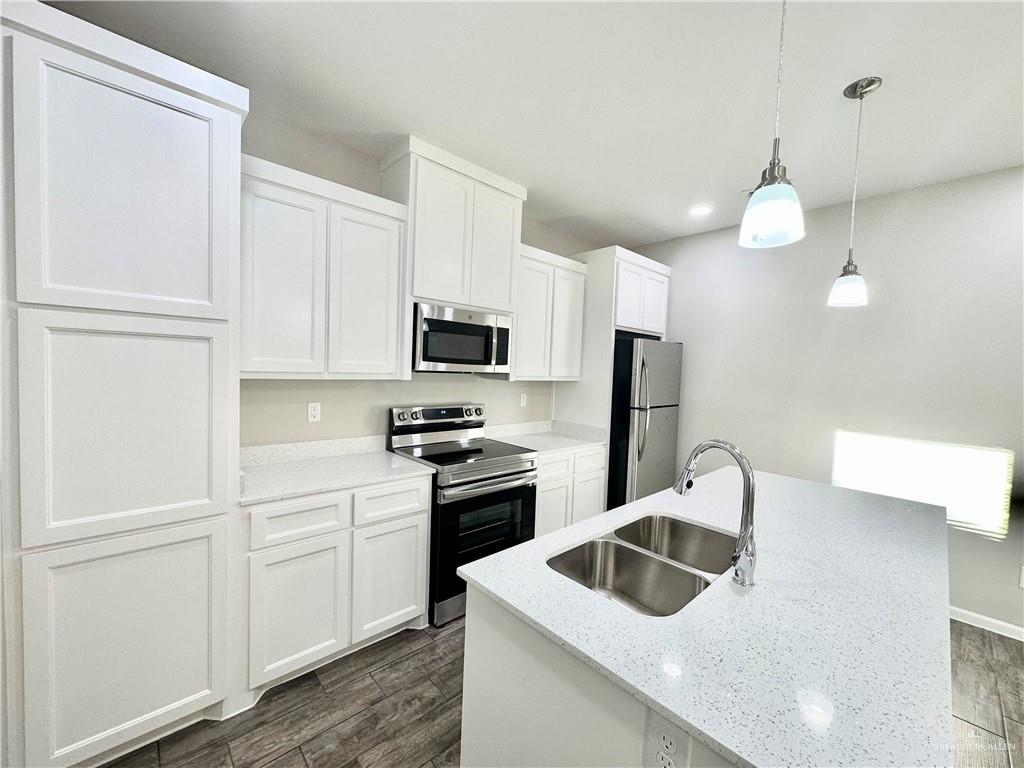 Photo 3 of 1416 Petri Drive