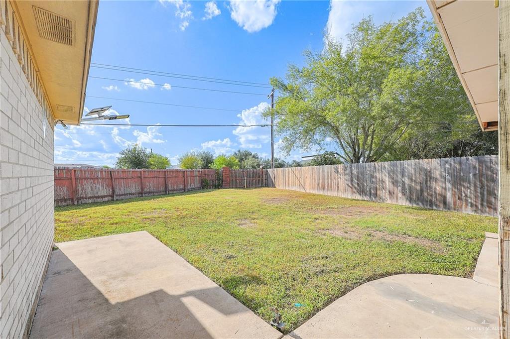 Photo 13 of 2811 La Mora Lane