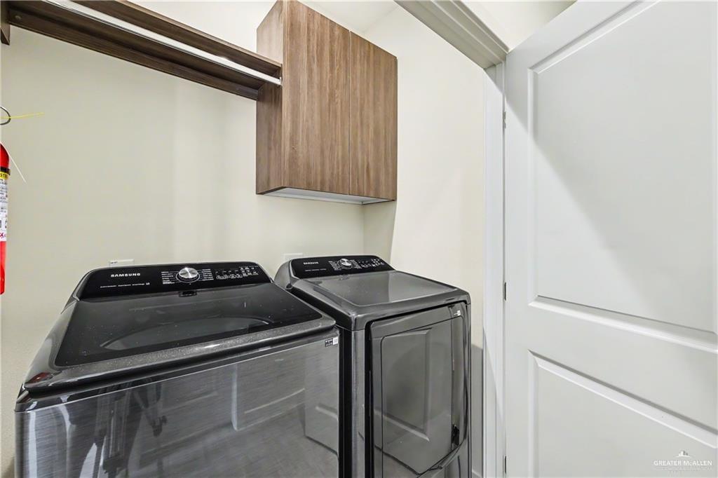 Photo 12 of 5800 Ozark Avenue #1