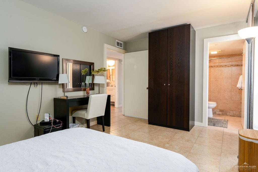 Photo 17 of 114 Tarpon Street #201