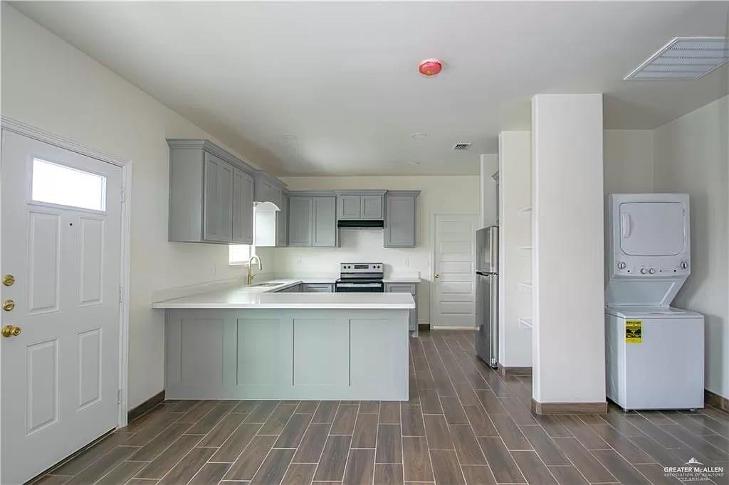 Photo 9 of 3012 Sandlewood Street #1 &2