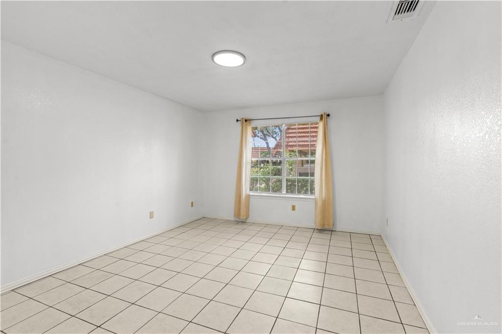 Photo 6 of 200 Yuma Avenue #24
