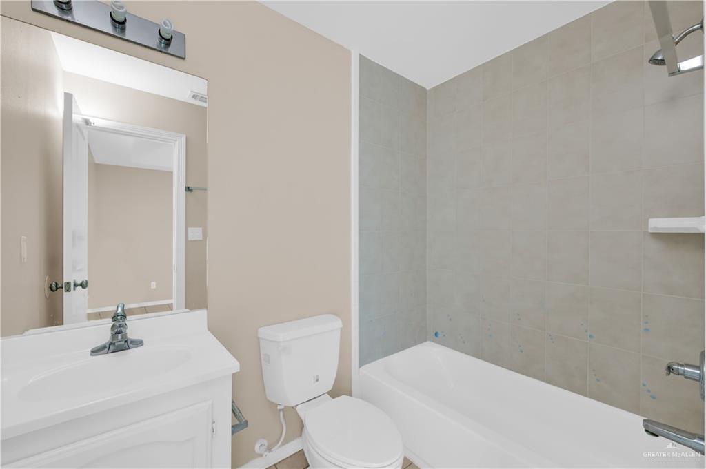 Photo 13 of 1607 Omni Avenue #4
