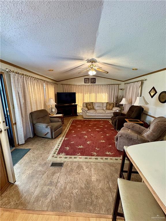 Photo 5 of 206 Hub Drive