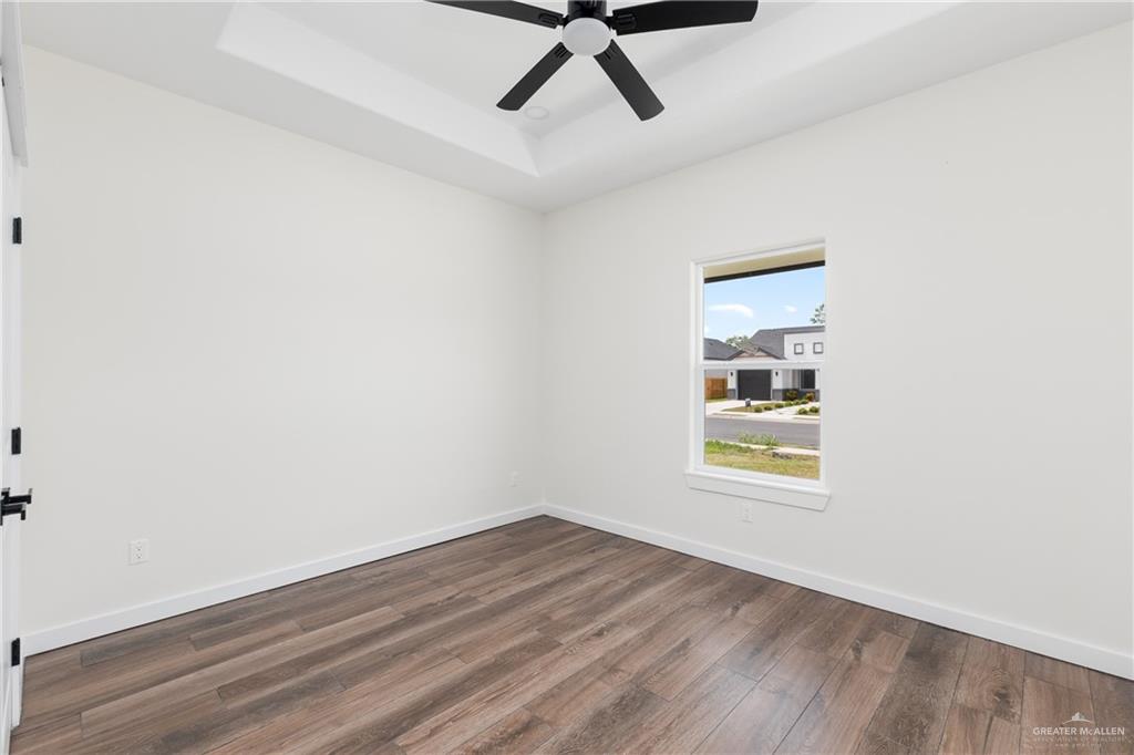 Photo 10 of 517 Tower Oak Drive