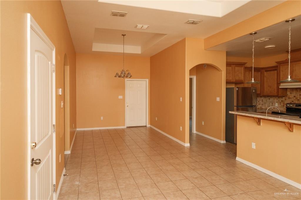 Photo 3 of 225 Lemon Drive