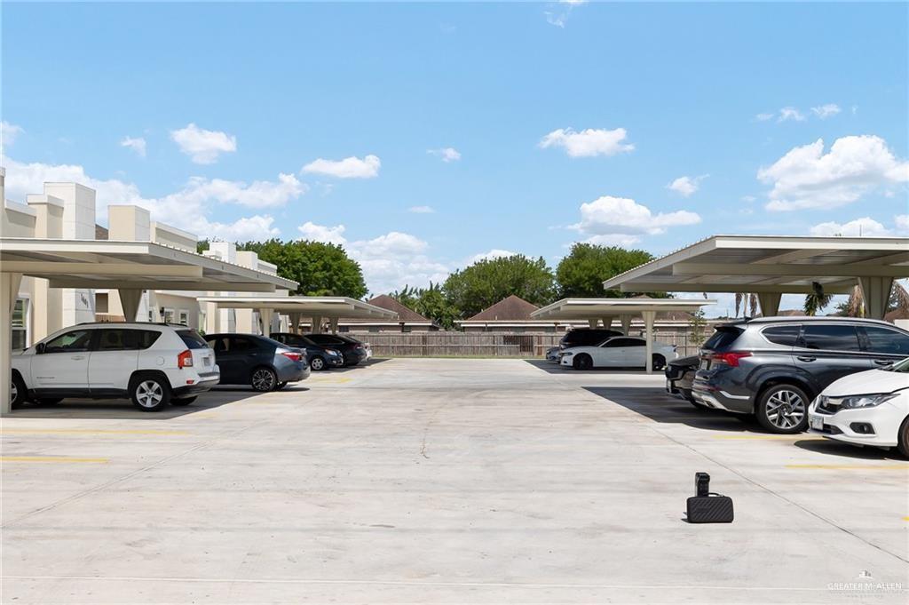 Photo 4 of 1601 Hyatt Avenue #6