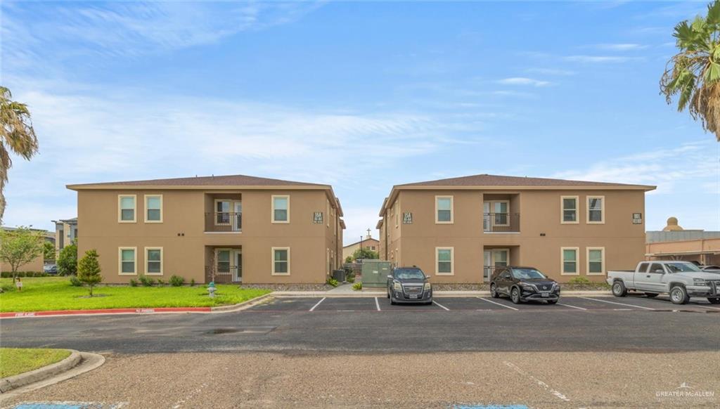 Photo 2 of 900 Redbud Avenue #15b5