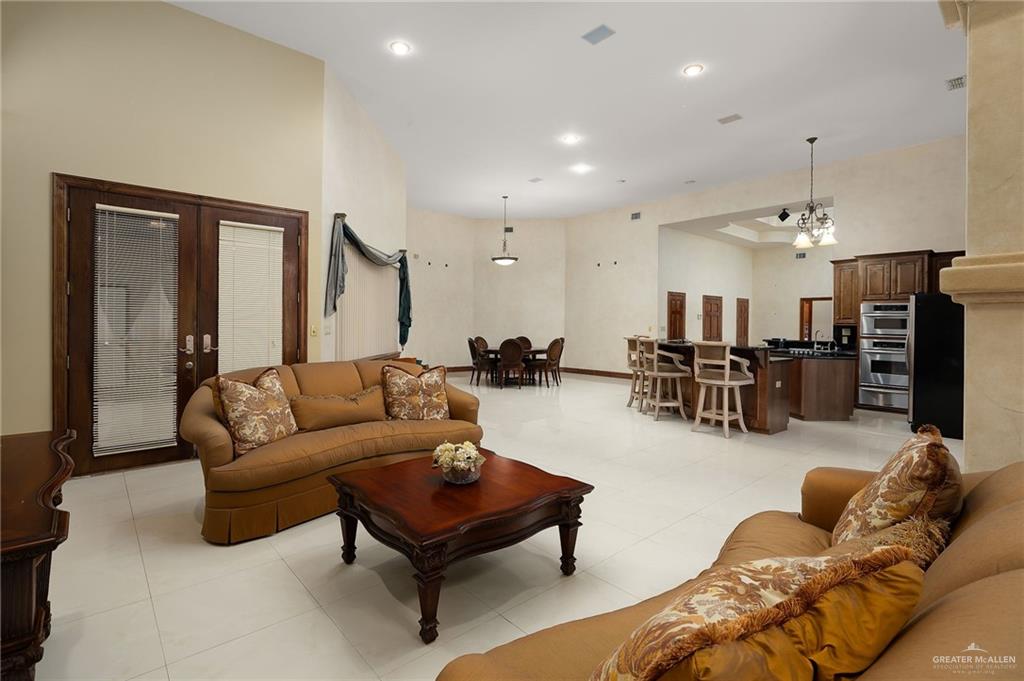 Photo 6 of 1709 Palazzo Drive