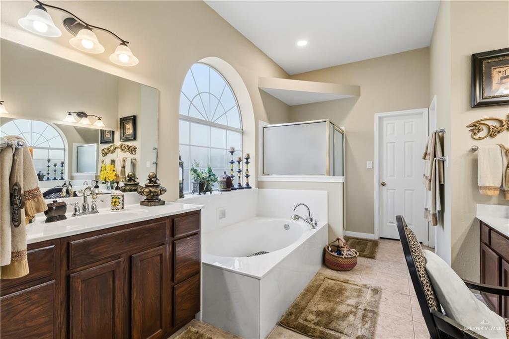 Photo 10 of 3509 Plazas Del Lago Drive