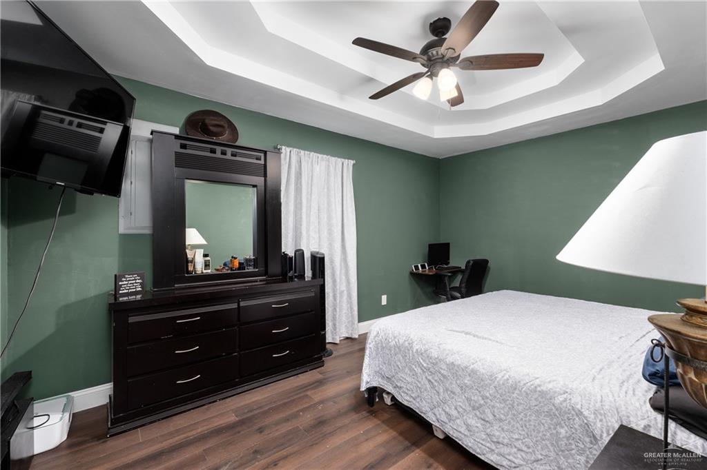 Photo 11 of 206 Salazar Street
