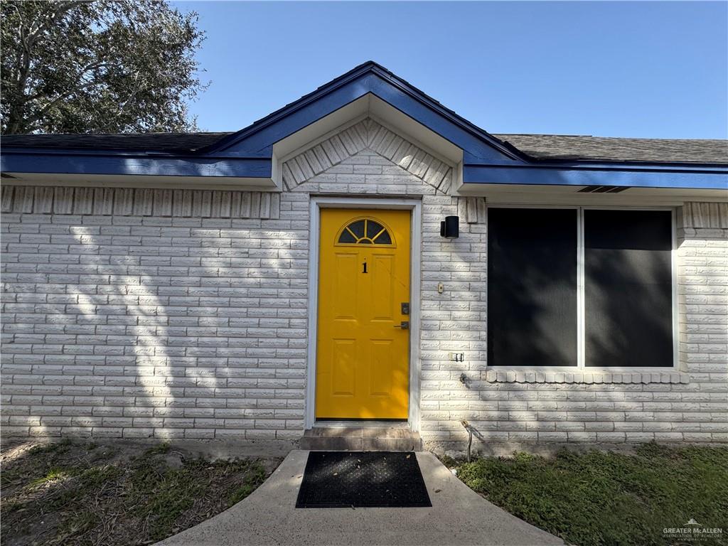 Photo 2 of 2208 Dahlia Street
