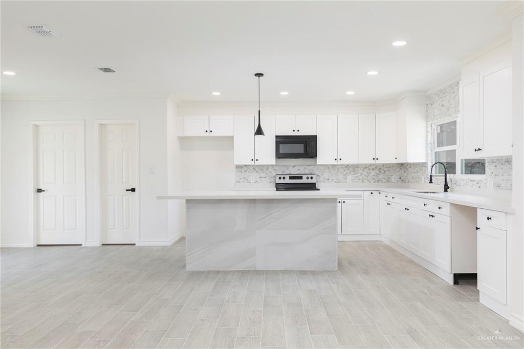 Photo 12 of 412 10th Street