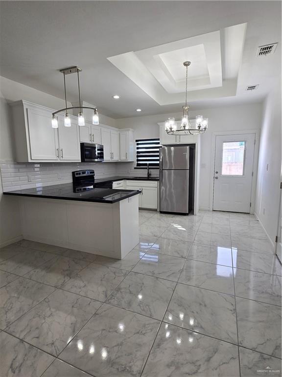 Photo 2 of 918 Woodson Avenue #1