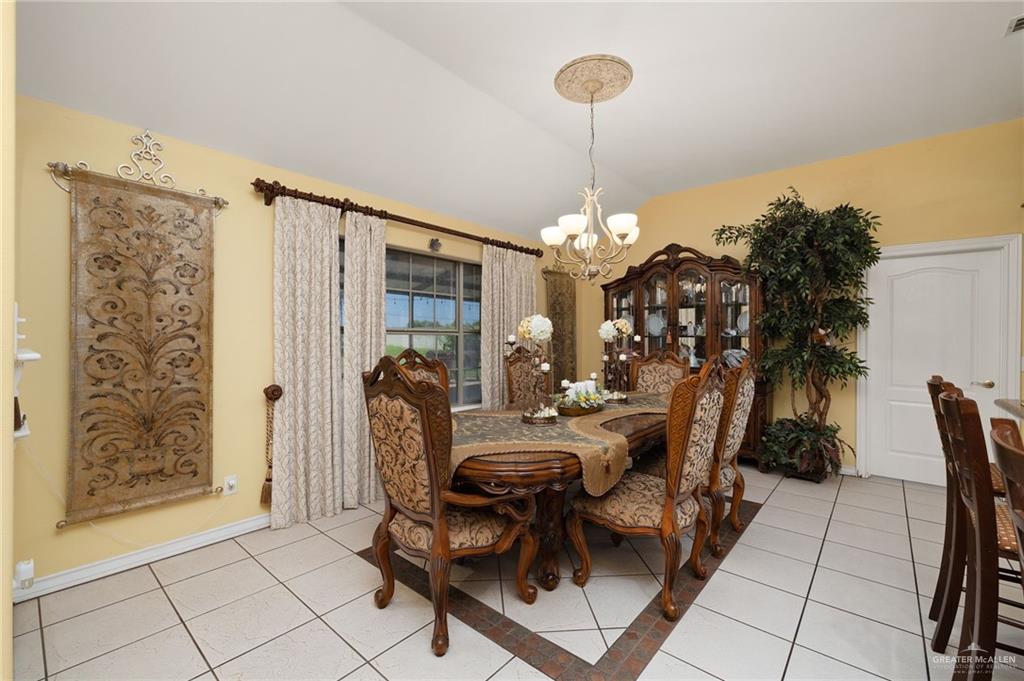 Photo 5 of 405 Anaqua Drive