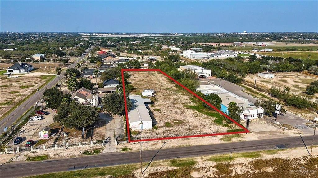 Photo 2 of 914 Veterans Boulevard