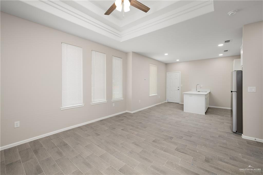 Photo 7 of 2612 Hayes Avenue