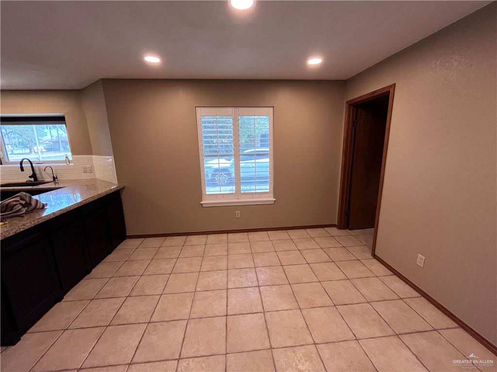 Photo 5 of 838 Citrus Drive