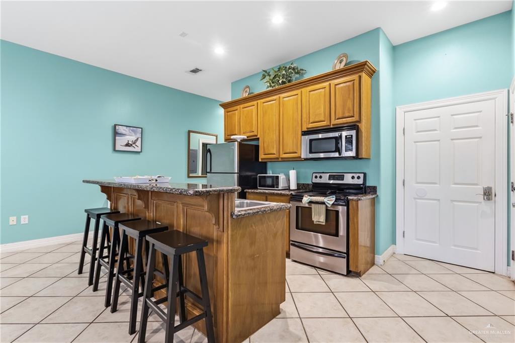 Photo 5 of 103 Gardenia Street #6