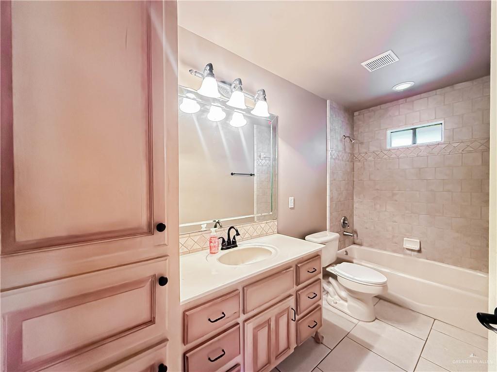 Photo 23 of 3311 Lancelot Lane