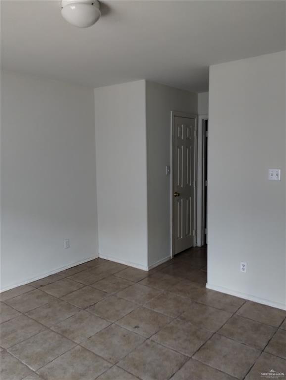 Photo 4 of 705 11th Street #11