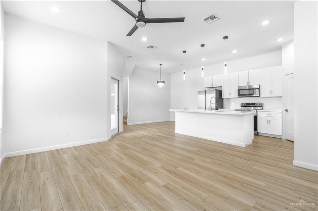 Photo 8 of 2714 Kerria Avenue