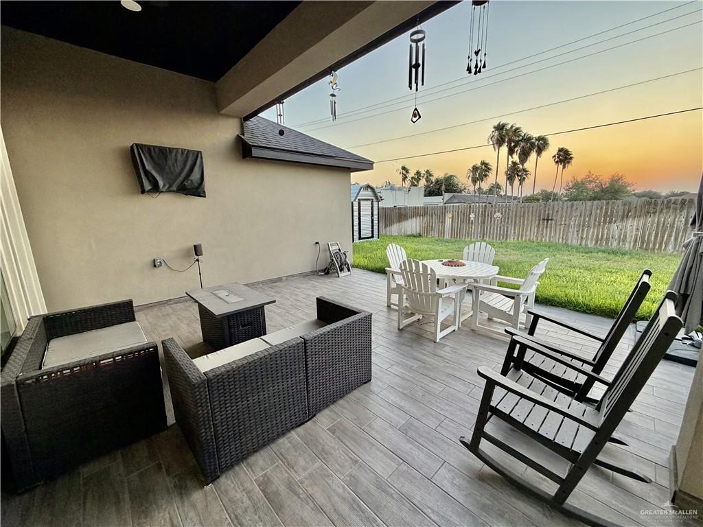 Photo 18 of 3009 Silver Oak Avenue