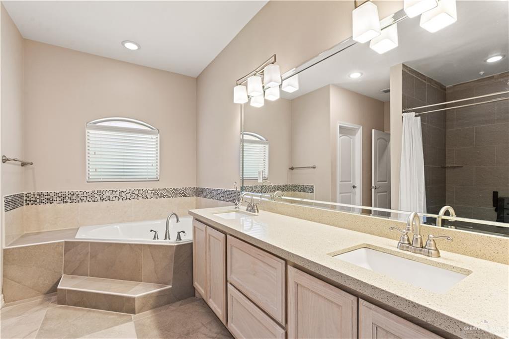 Photo 13 of 3507 Danubio Drive