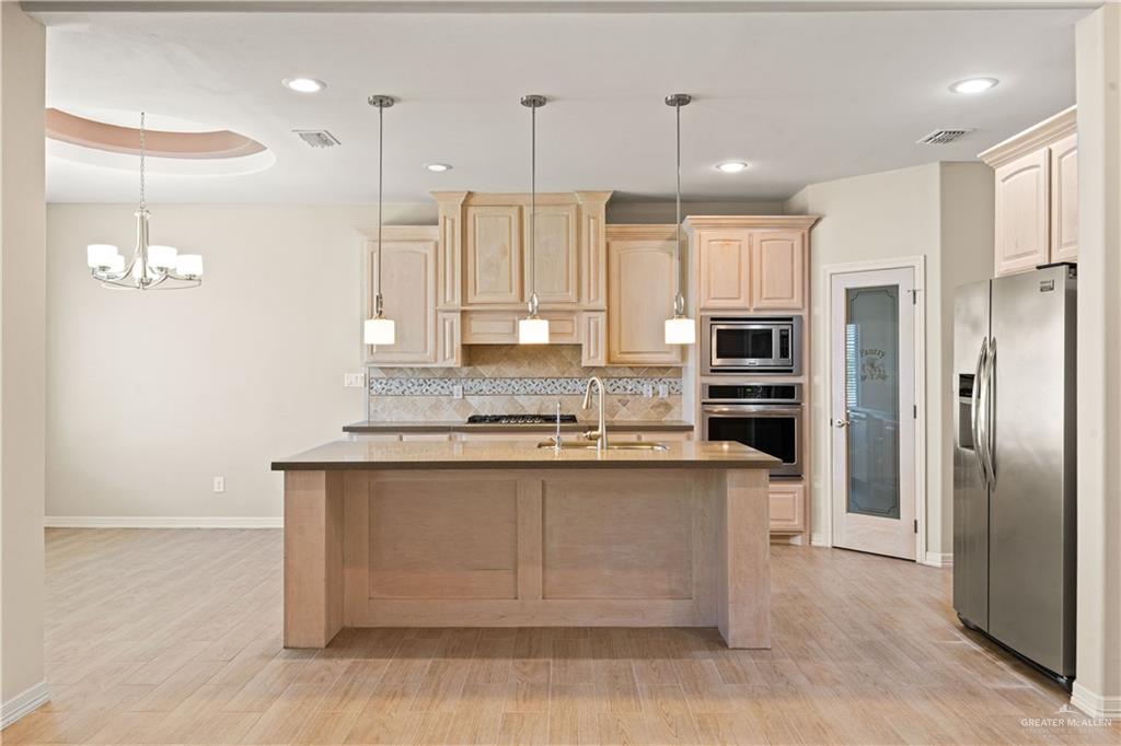 Photo 9 of 3507 Danubio Drive