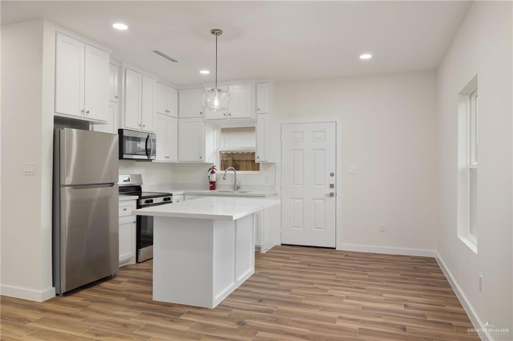 Photo 14 of 509 Onyx Avenue