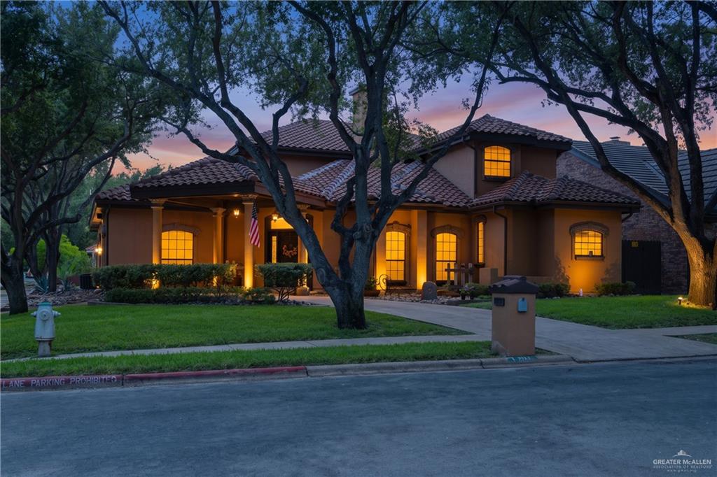 Photo 1 of 301 Cardinal Avenue, McAllen