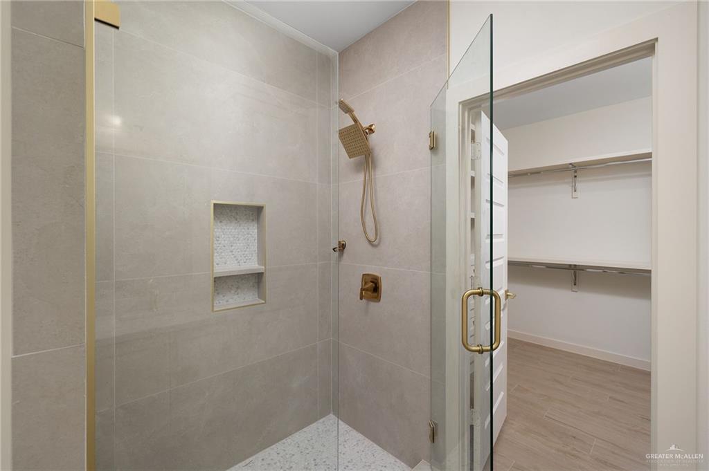Photo 12 of 2406 San Pascual Street