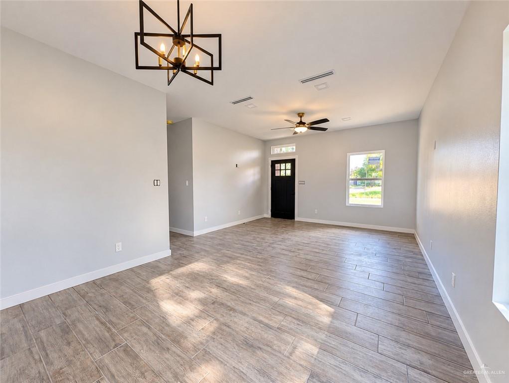 Photo 3 of 1108 Matamoros Street