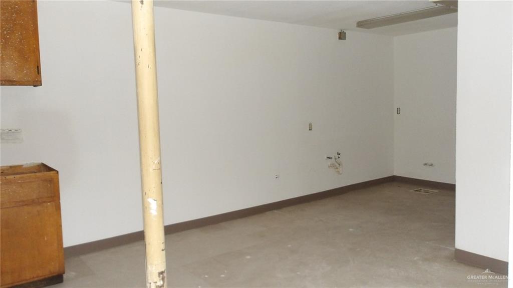 Photo 9 of 1109 Jackson Road