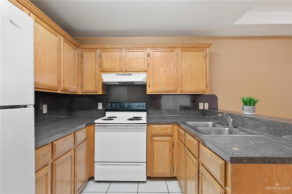 Photo 3 of 2604 Ringold Circle #1