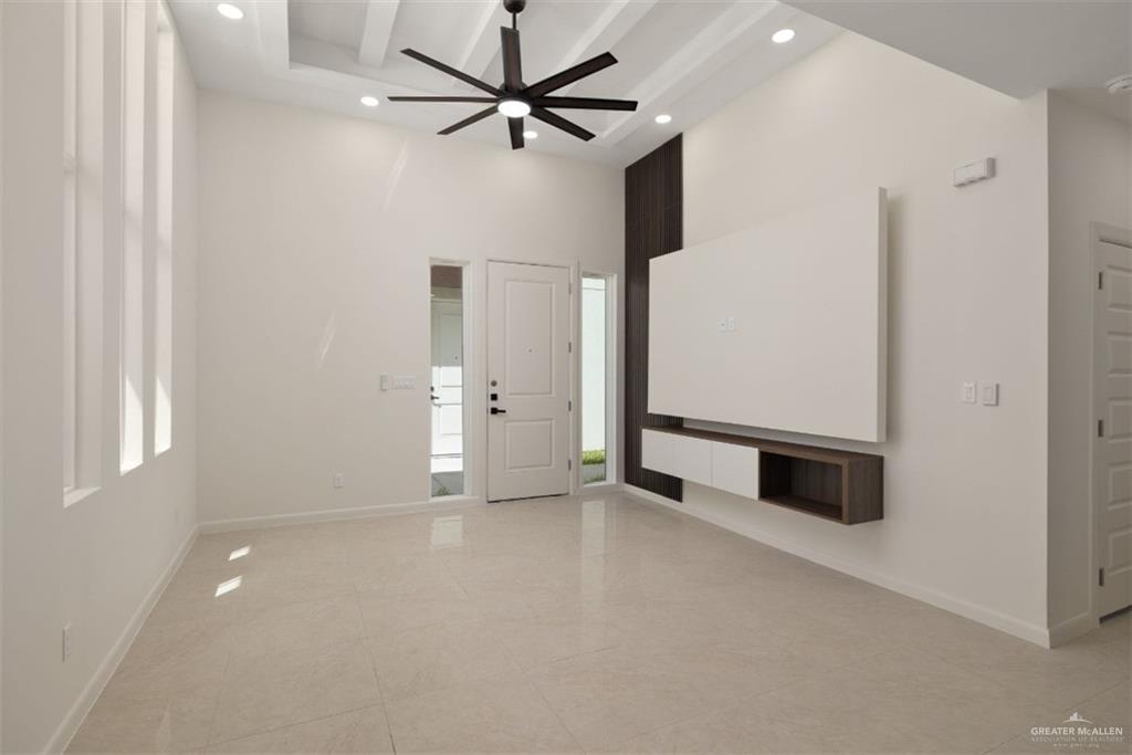 Photo 4 of 5800 Providence Avenue #D
