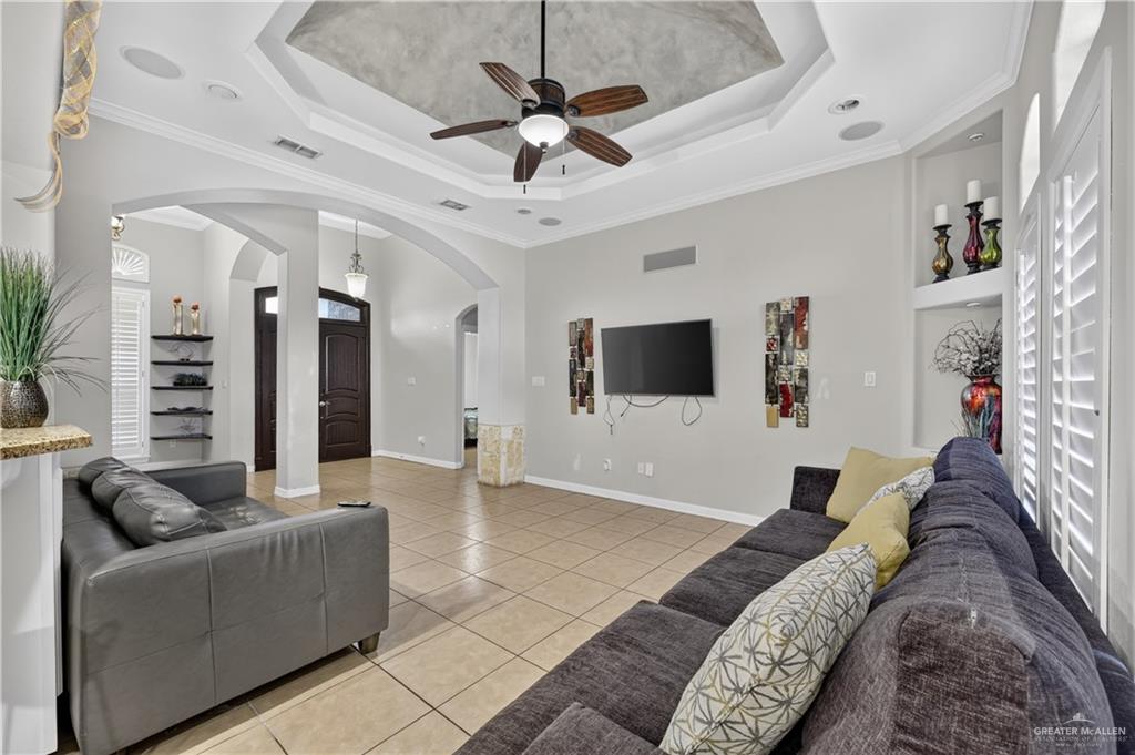 Photo 13 of 701 Seminole Avenue
