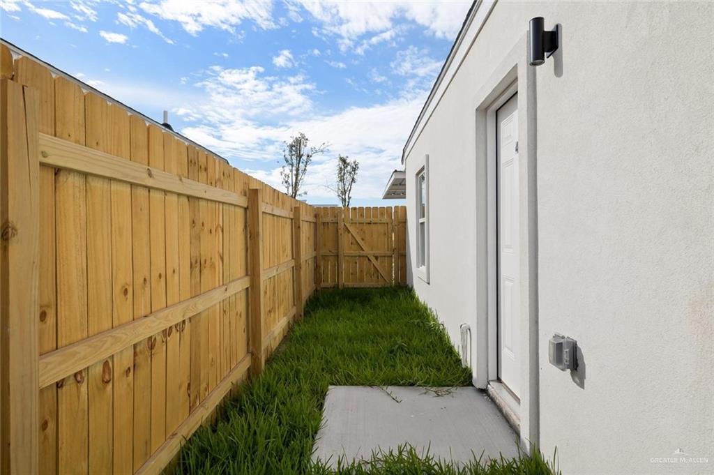 Photo 10 of 3409 Fuerte Avenue #2