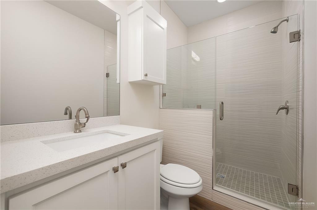 Photo 11 of 609 Onyx Avenue #2