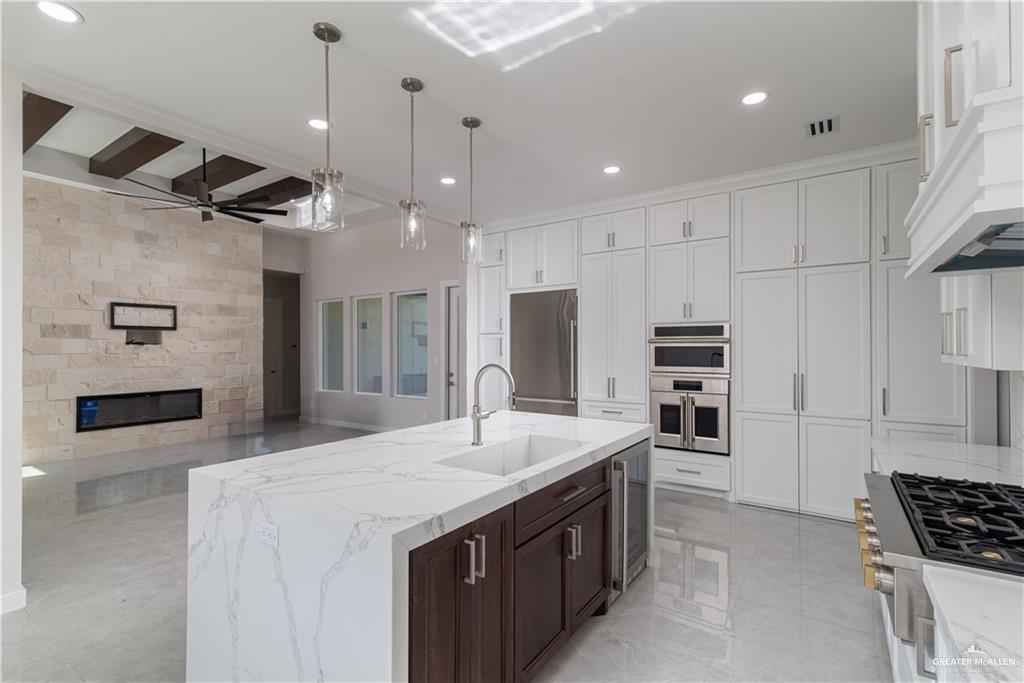 Photo 5 of 3801 Red Lantana Street