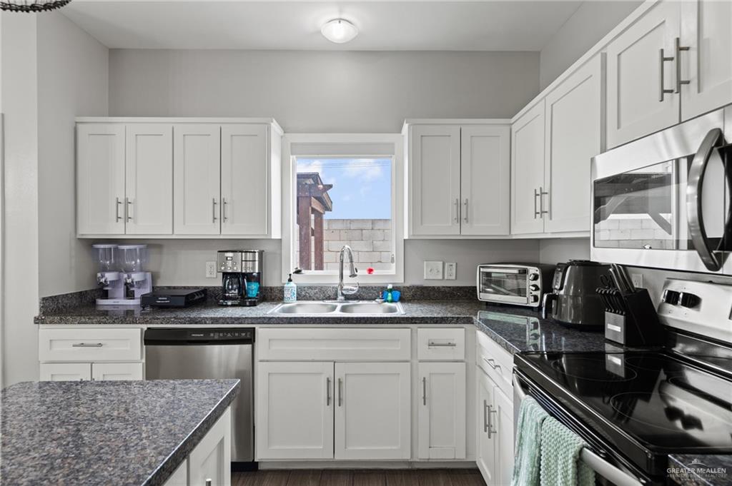 Photo 6 of 219 Las Joyas Boulevard