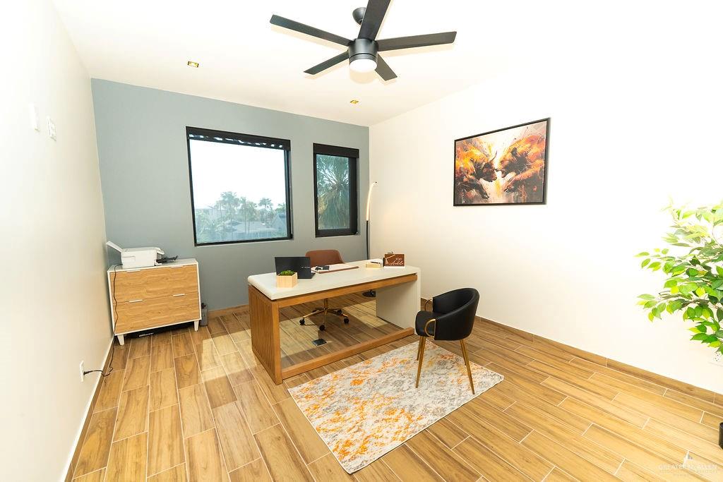 Photo 38 of 5902 Laguna Circle North Drive