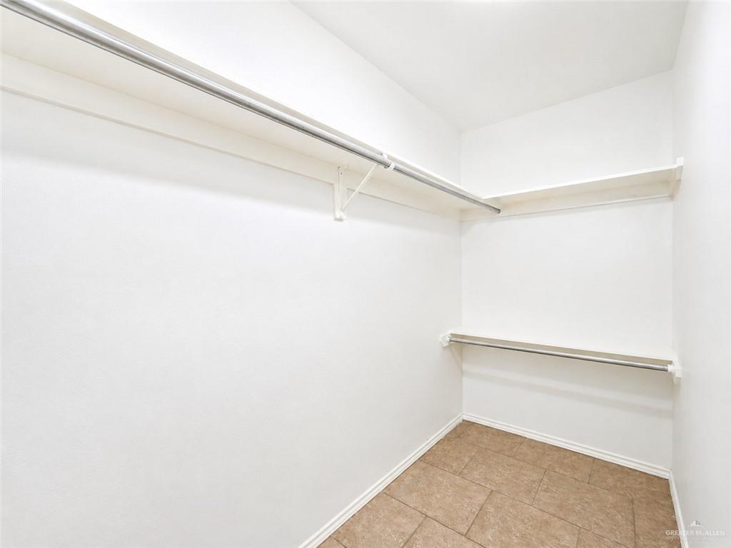 Photo 8 of 1523 Oasis Avenue #4